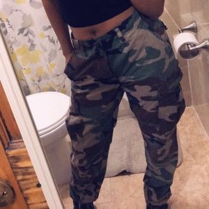 UO camo Pants